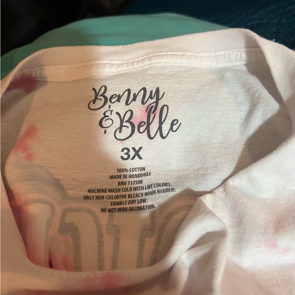 Lookin snappy tee - Picture 3 of 3